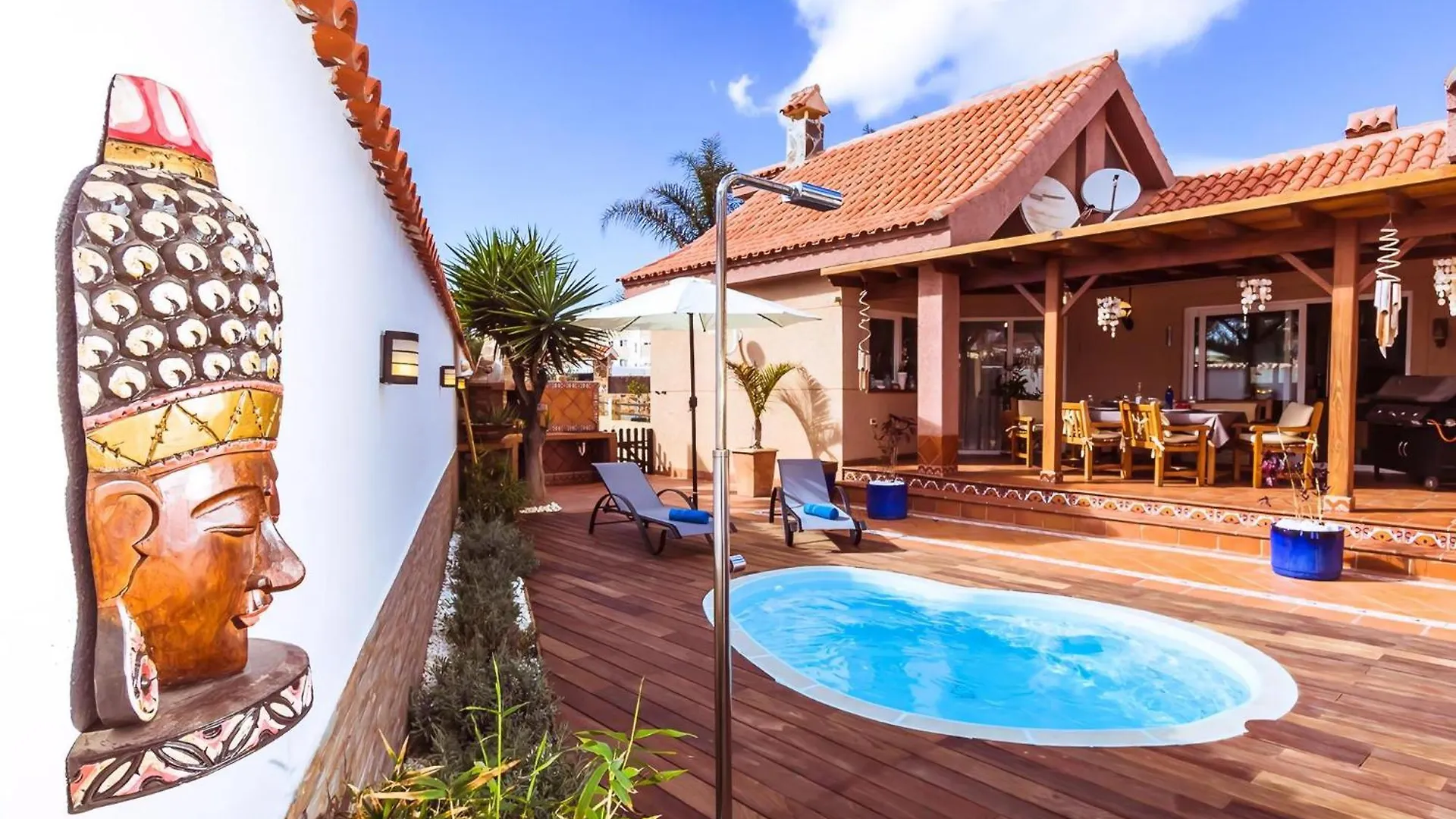 Дом отдыха Strandnahes Ferienhaus Hibiscus Mit Privatem Pool Коральео Испания