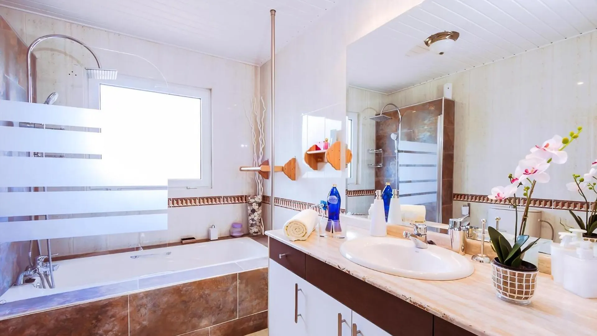Дом отдыха Strandnahes Ferienhaus Hibiscus Mit Privatem Pool Коральео Испания