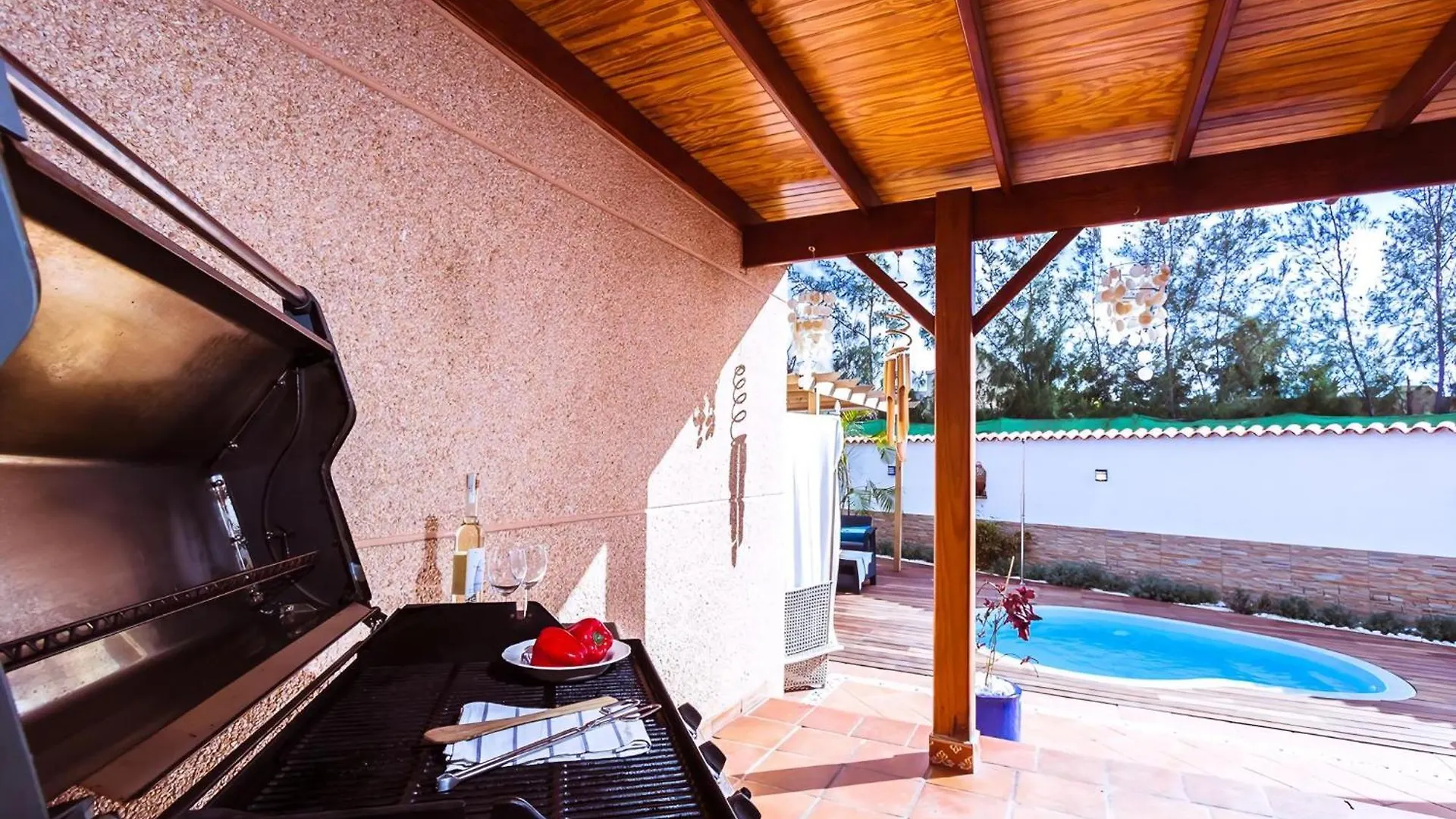 Strandnahes Ferienhaus Hibiscus Mit Privatem Pool Коральео 0*,
